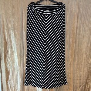 Black and White Striped Liz Claiborne Women's Skirt